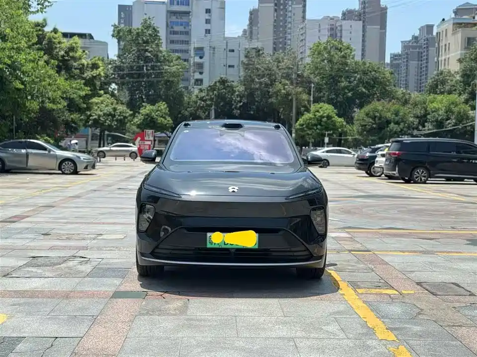 NIO ES8 NIO ES8