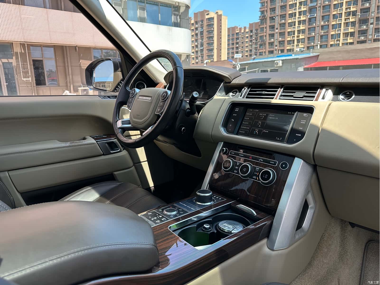 Land Rover Range Rover, 2015 10