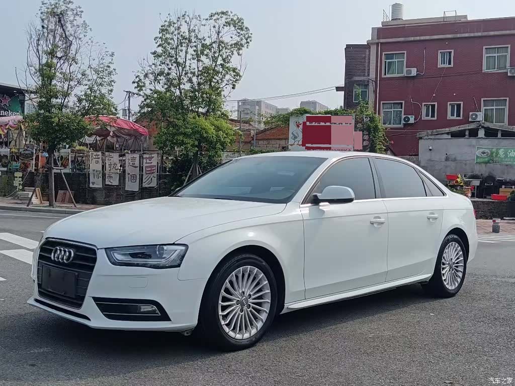Audi A4L, 2013 1