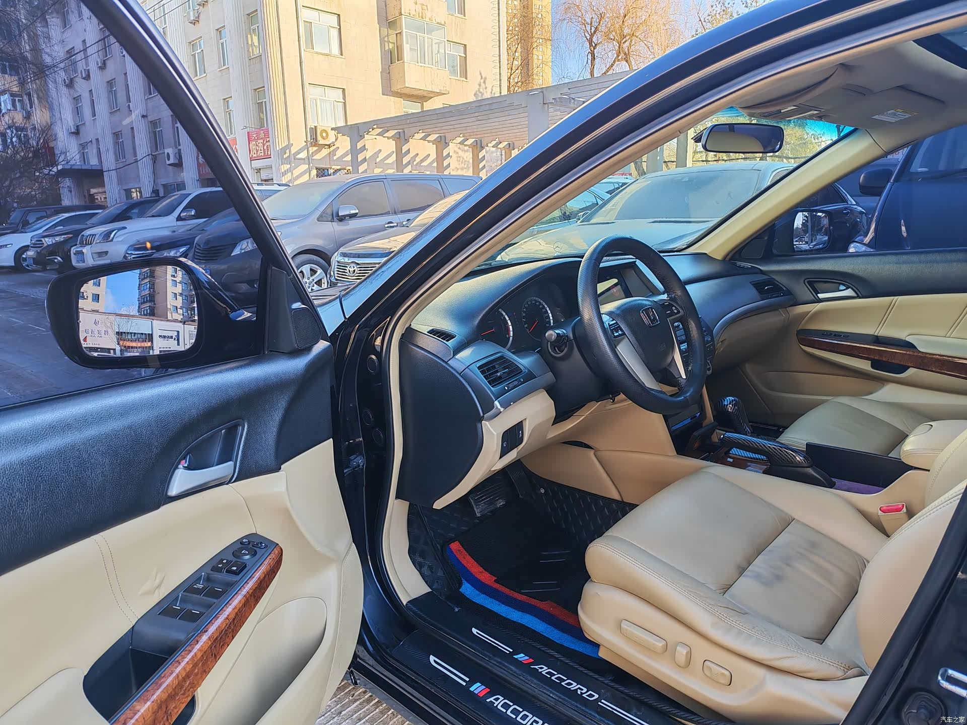 Honda Accord, 2011 7