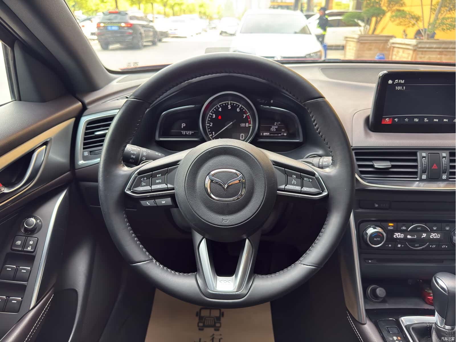 Mazda CX-4, 2017 12