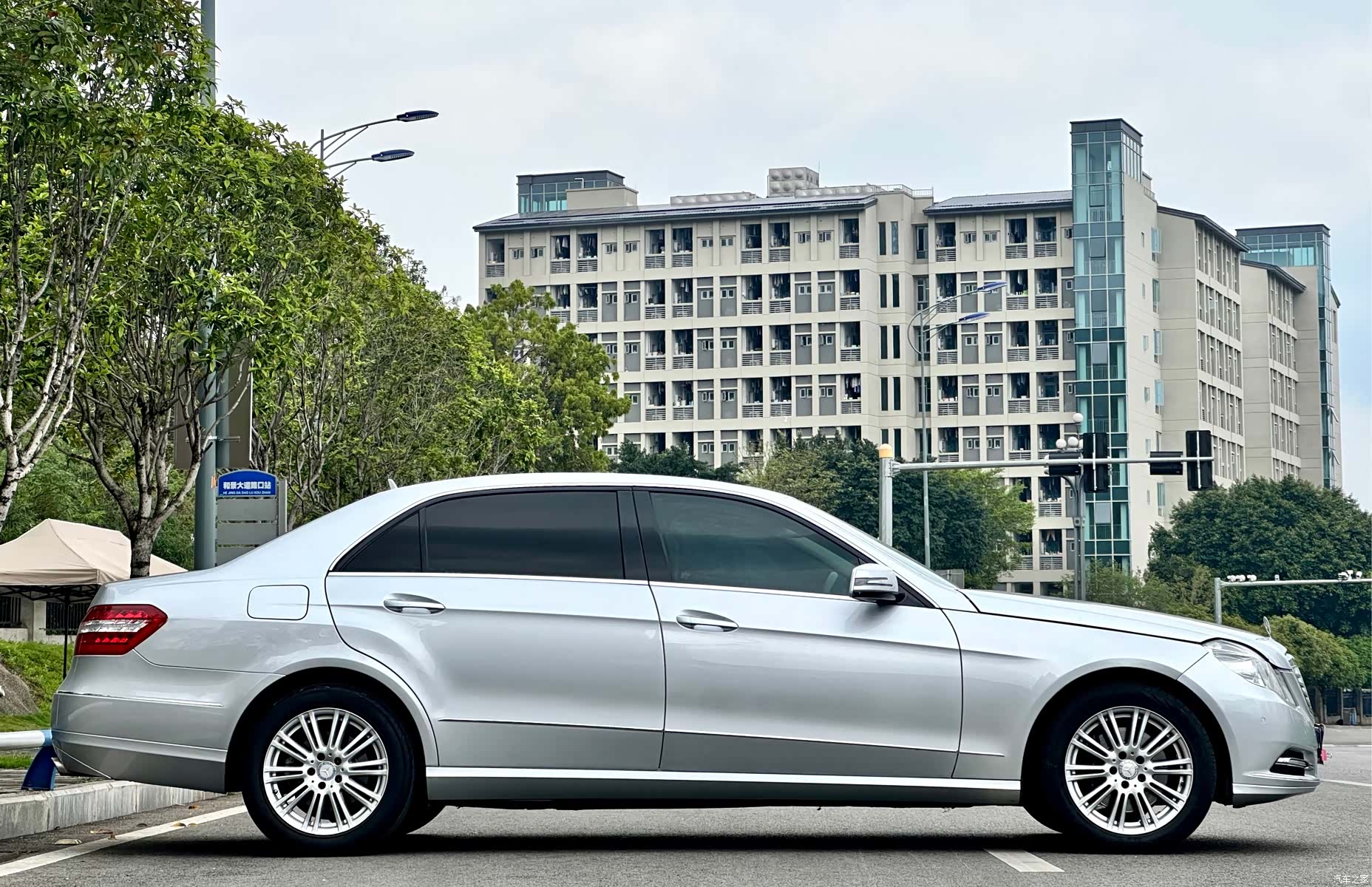 Mercedes-Benz E-Class, 2012 4
