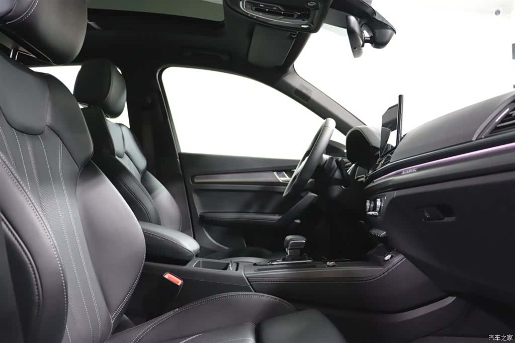 Audi Q5L, 2025 8