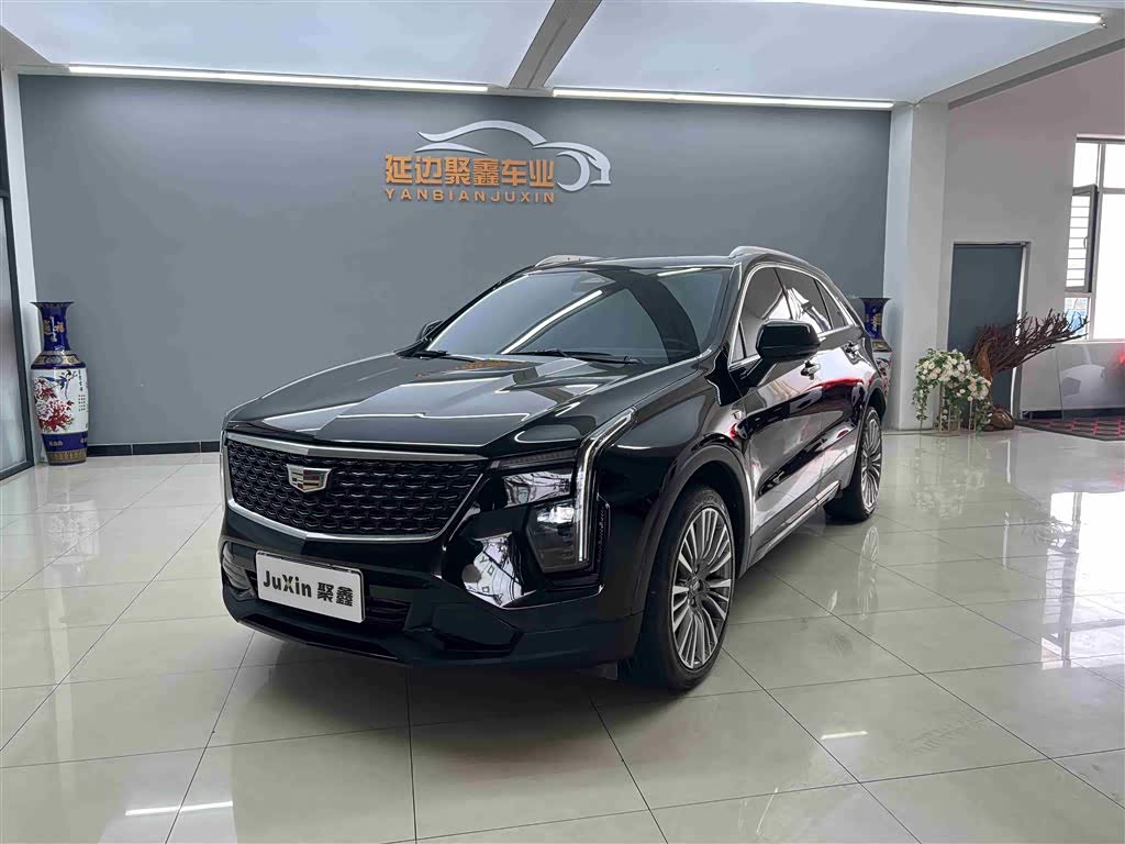 Cadillac XT4