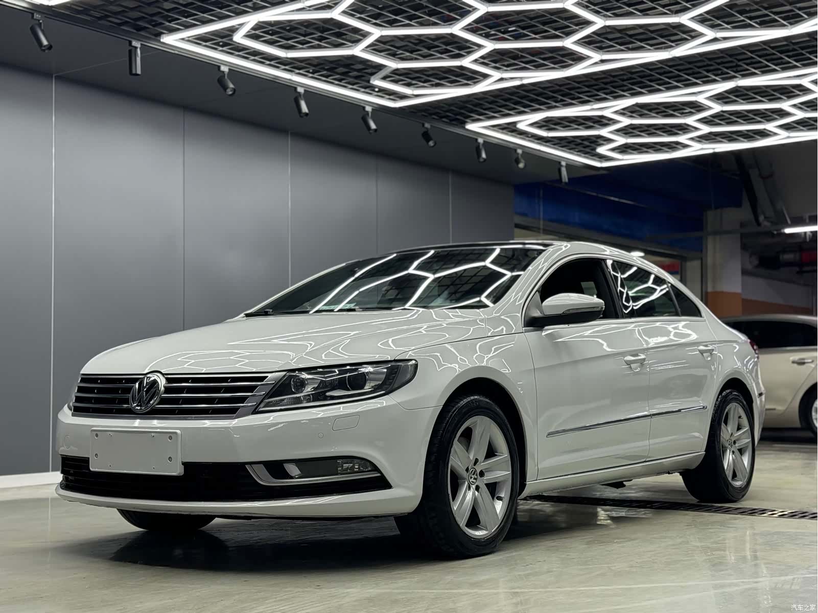 Volkswagen CC, 2013 1
