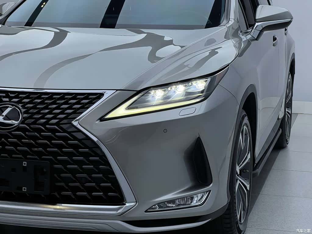 Lexus RX, 2022 7