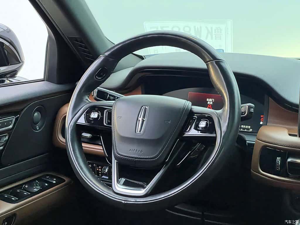 Lincoln Aviator, 2021 15