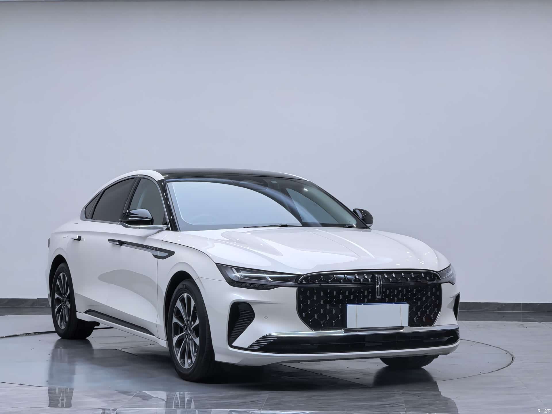 Lincoln Z, 2024 3