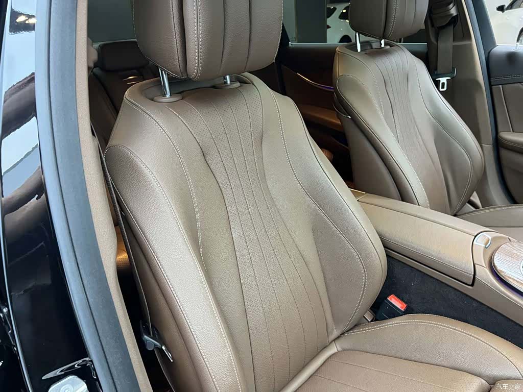 Mercedes-Benz E-Class, 2019 26