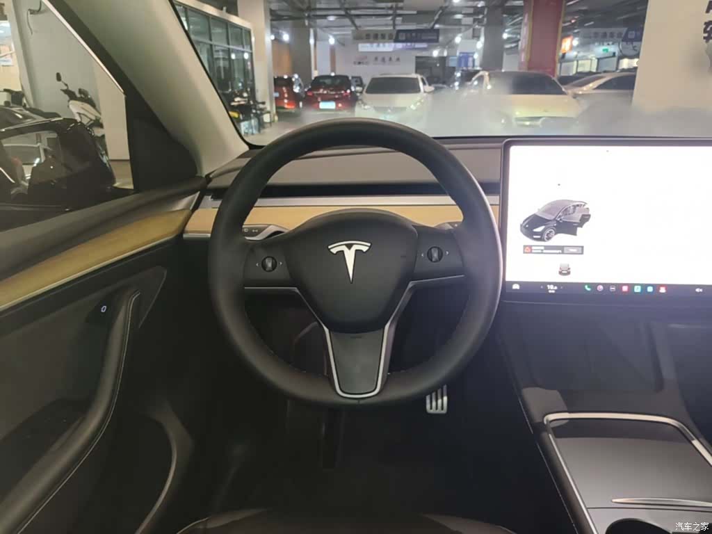 Tesla Model Y, 2023 11