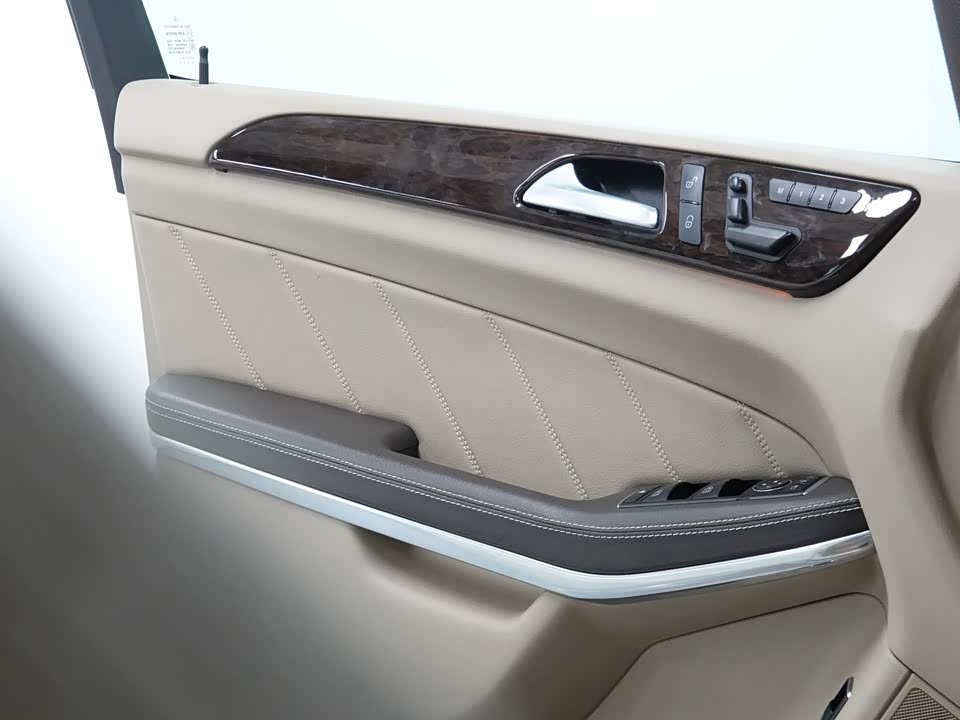 Mercedes-Benz GL grade