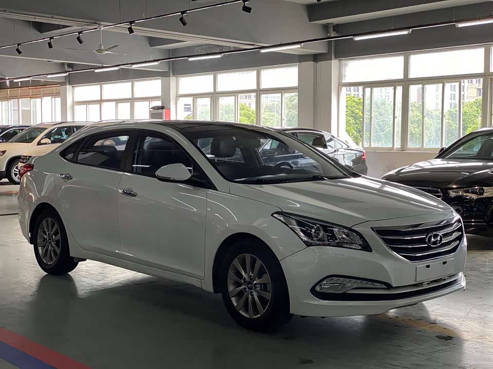 Hyundai Name picture