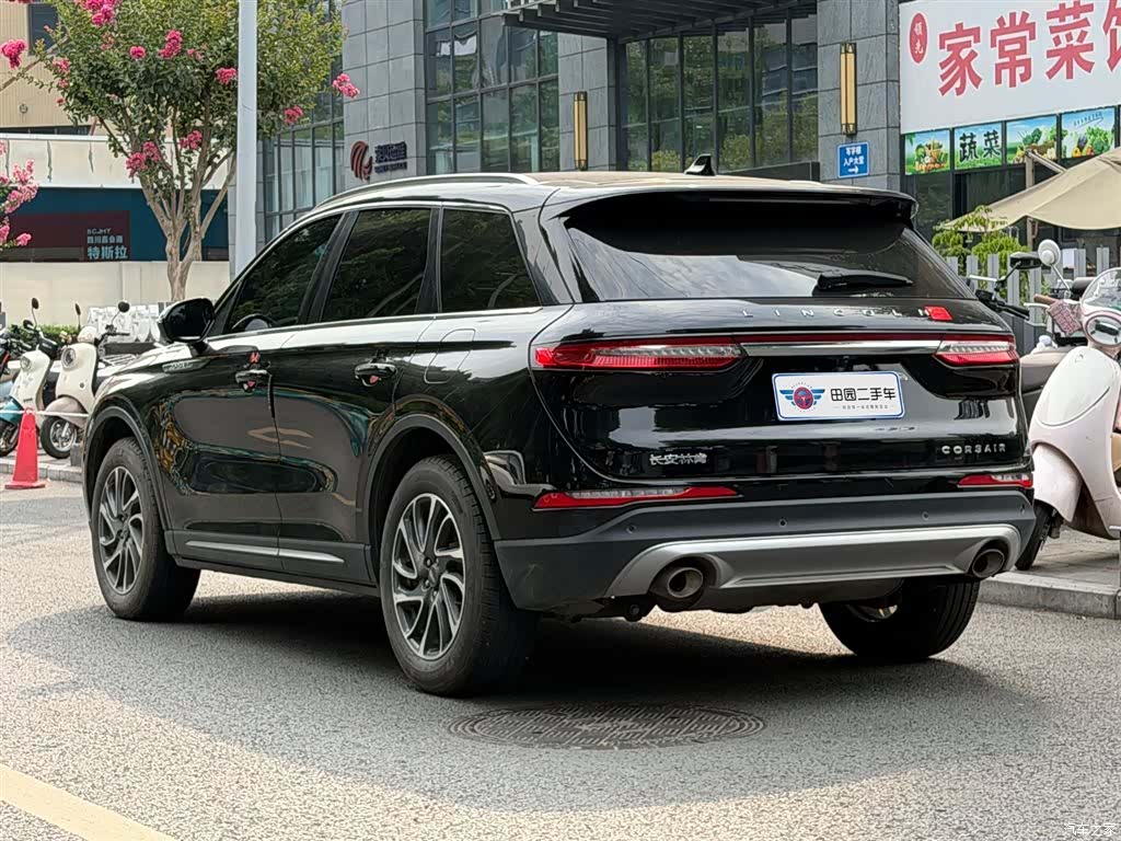 Lincoln Corsair, 2021 4