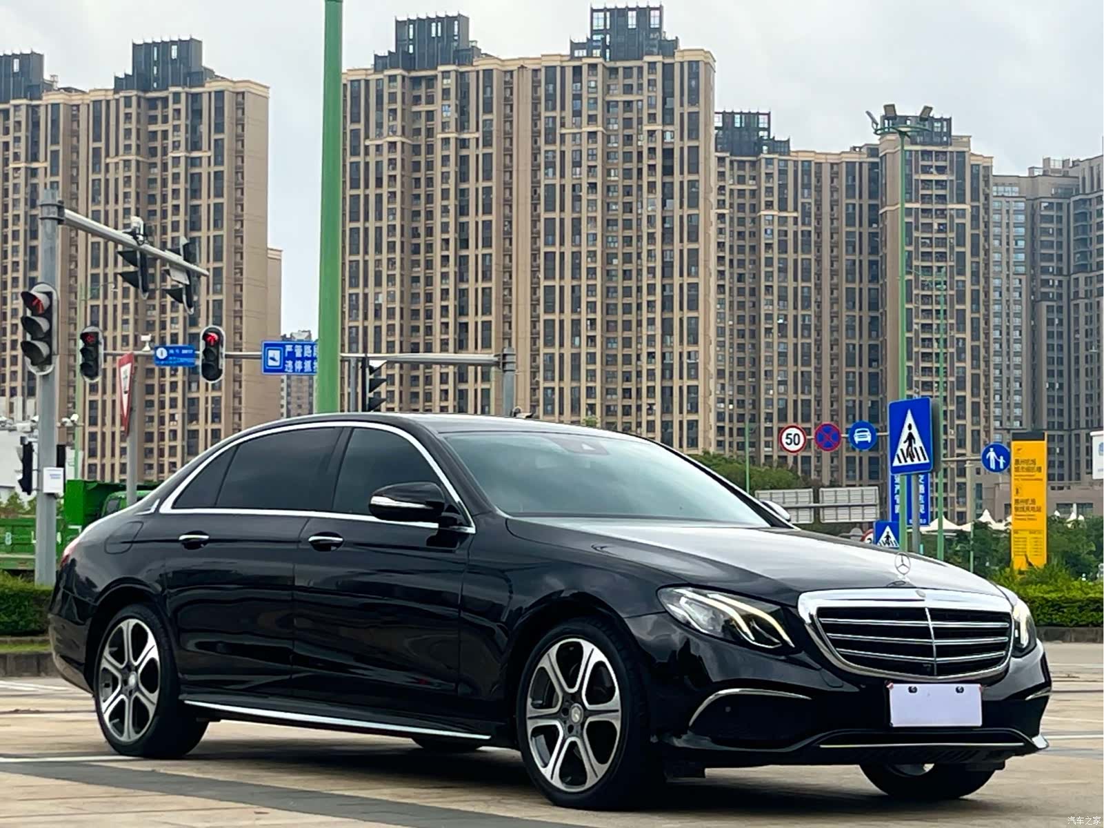 Mercedes-Benz E-Class, 2016 3