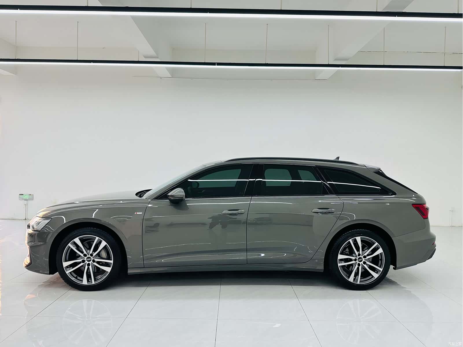 Audi A6, 2023 4