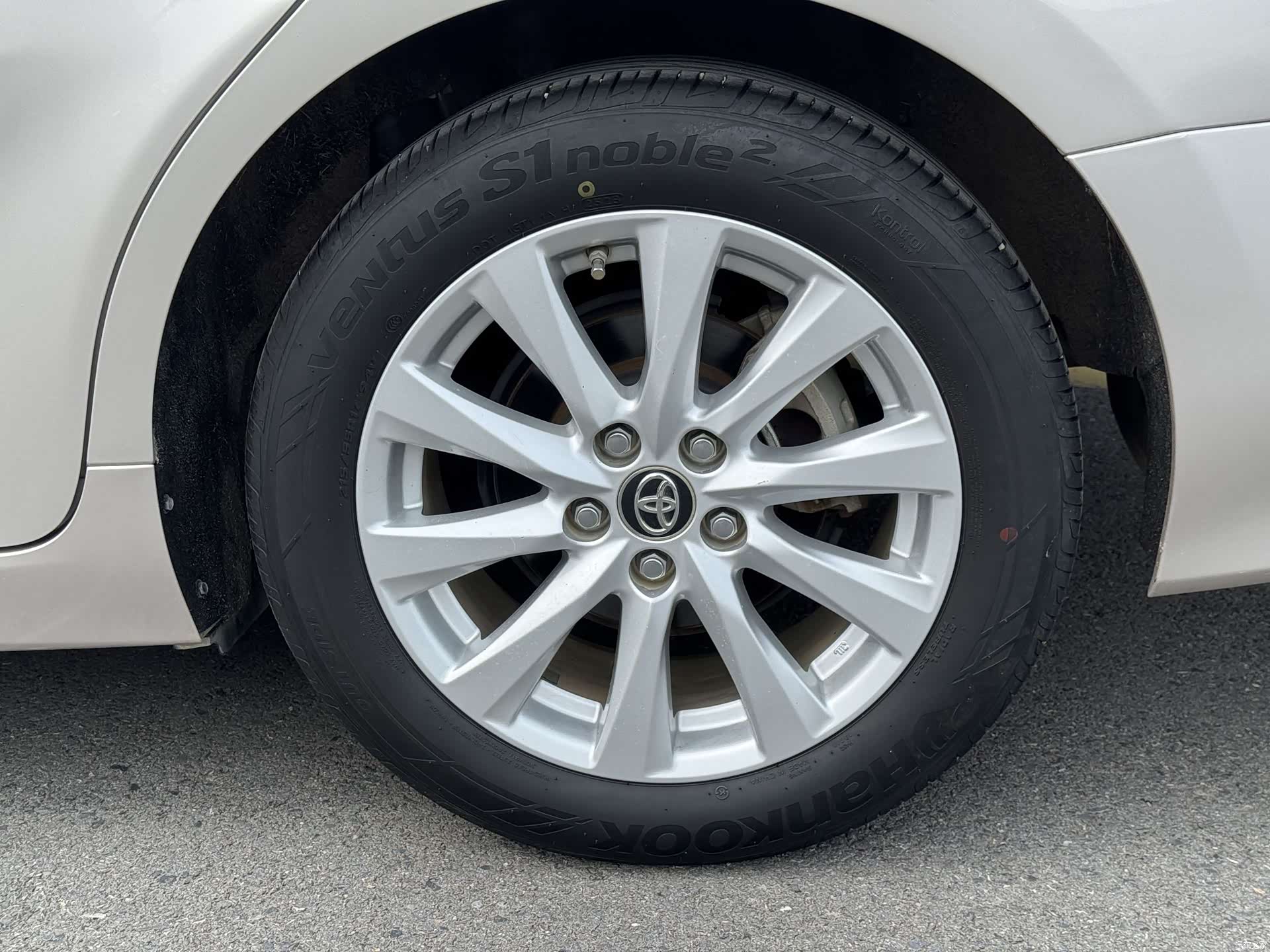 Toyota Camry, 2019 17