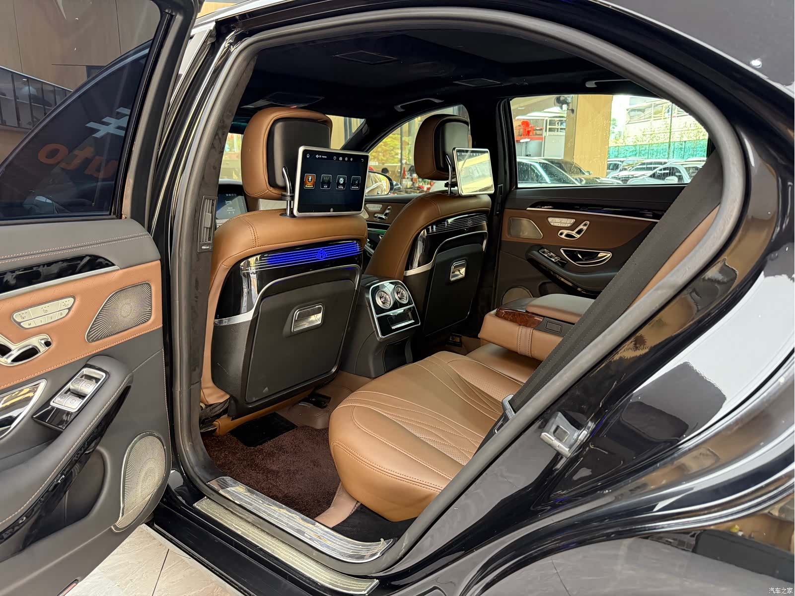 Mercedes-Benz S-Class, 2011 24