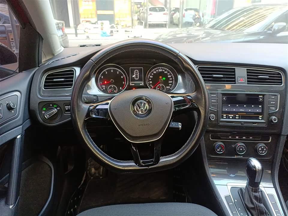 Volkswagen golf