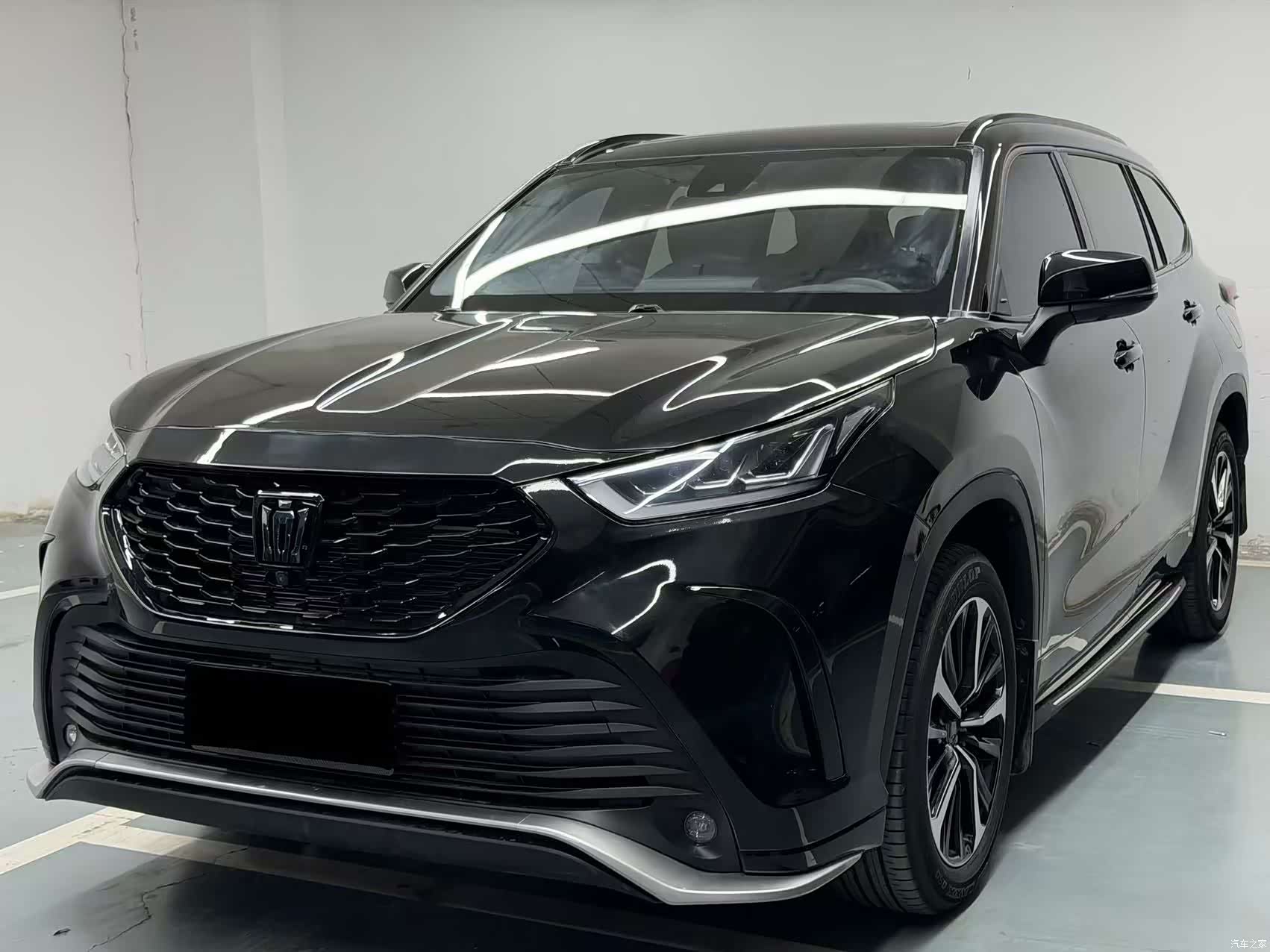 Toyota Crown, 2024 1