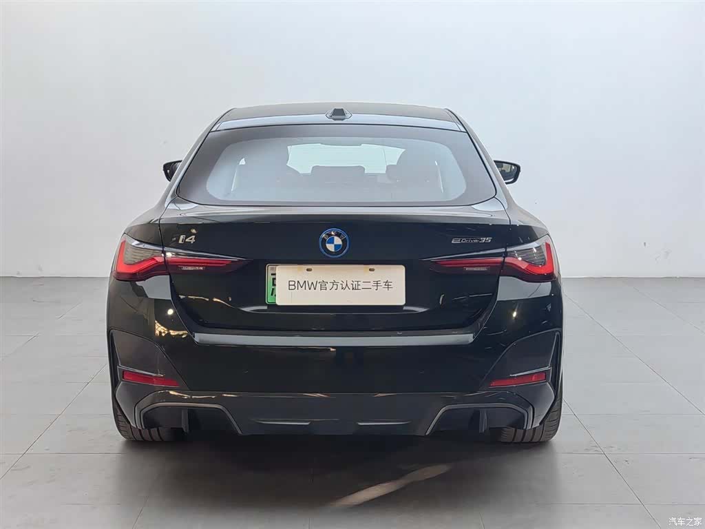 BMW i4, 2025 все фото