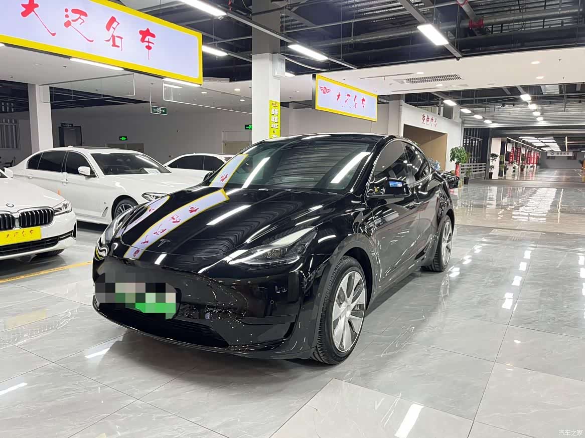 Tesla Model Y, 2022 1