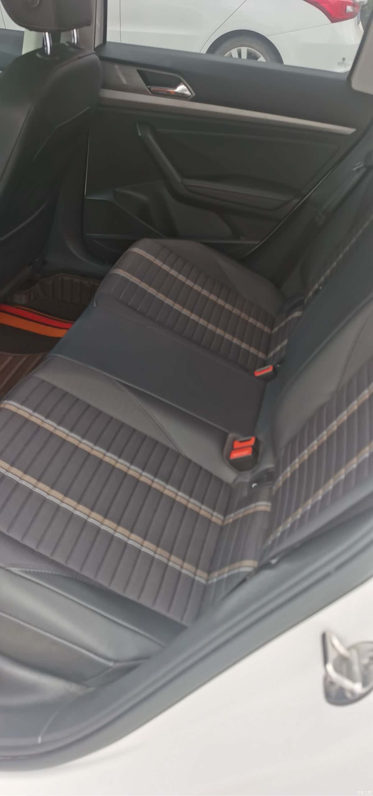 Volkswagen Lavida, 2020 4