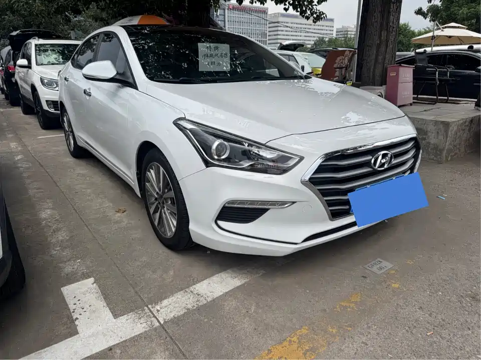 Hyundai Name picture