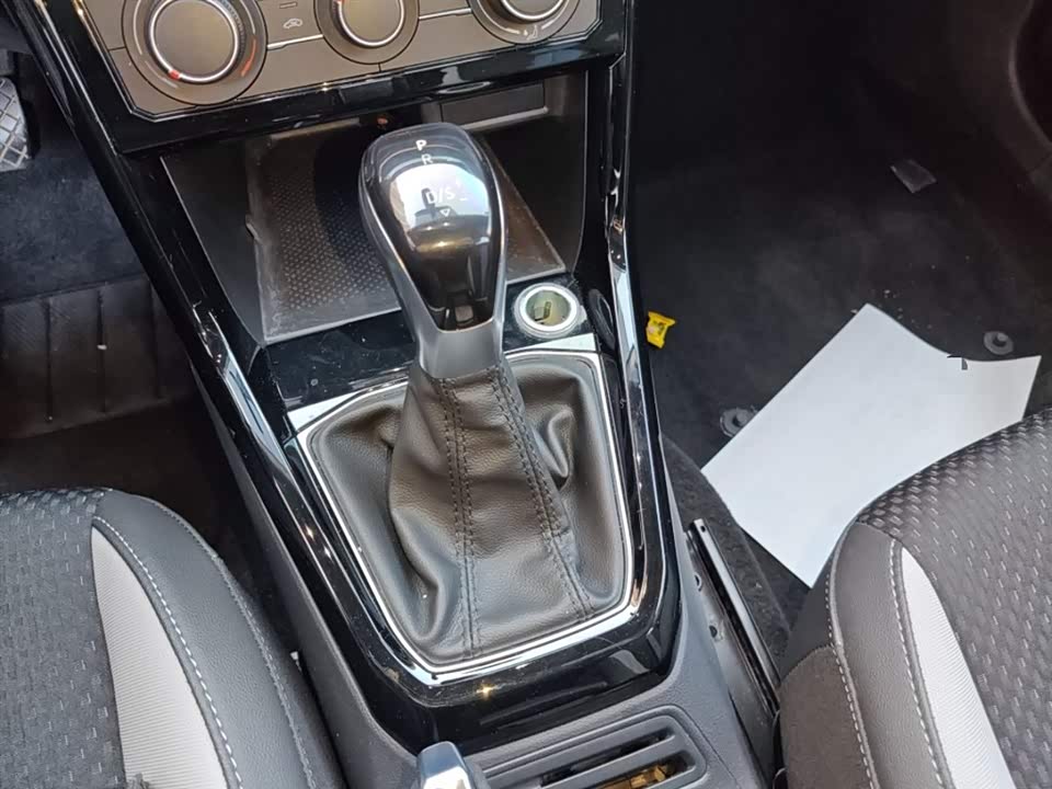 Volkswagen Exploring the shadow