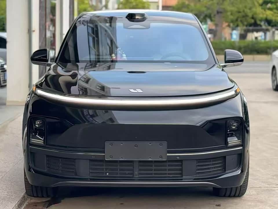 Li Auto Ideal L8
