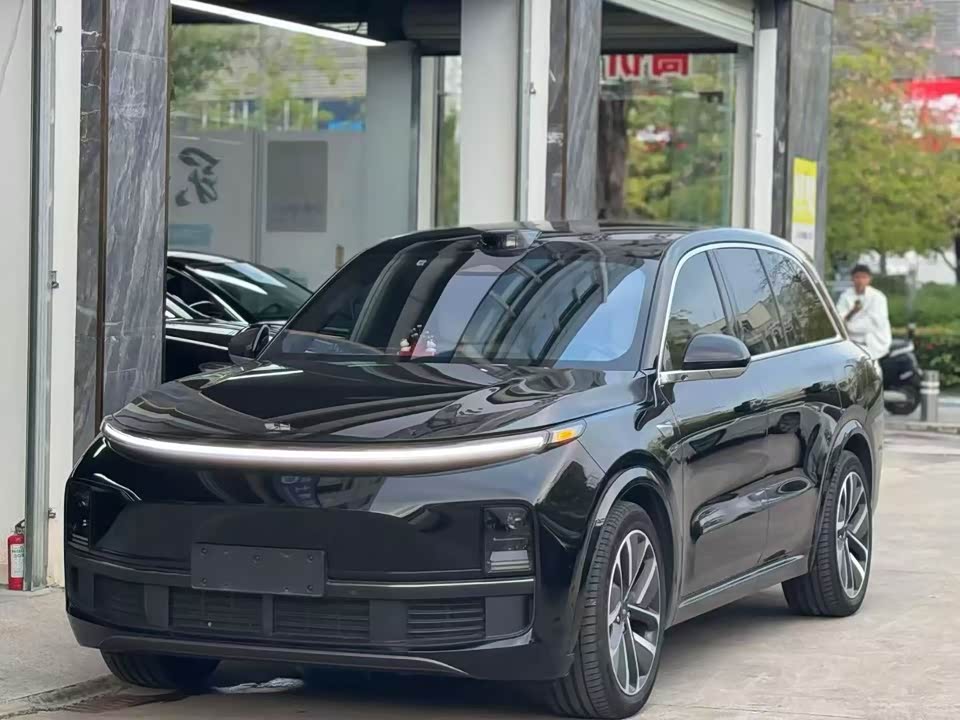 Li Auto Ideal L8