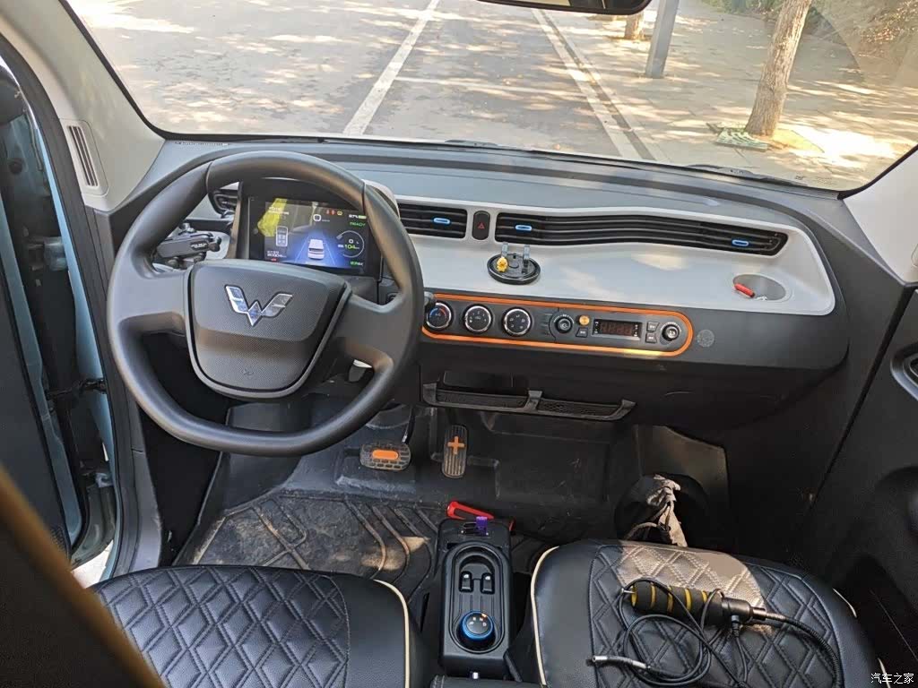 Wuling MINIEV, 2022 все фото