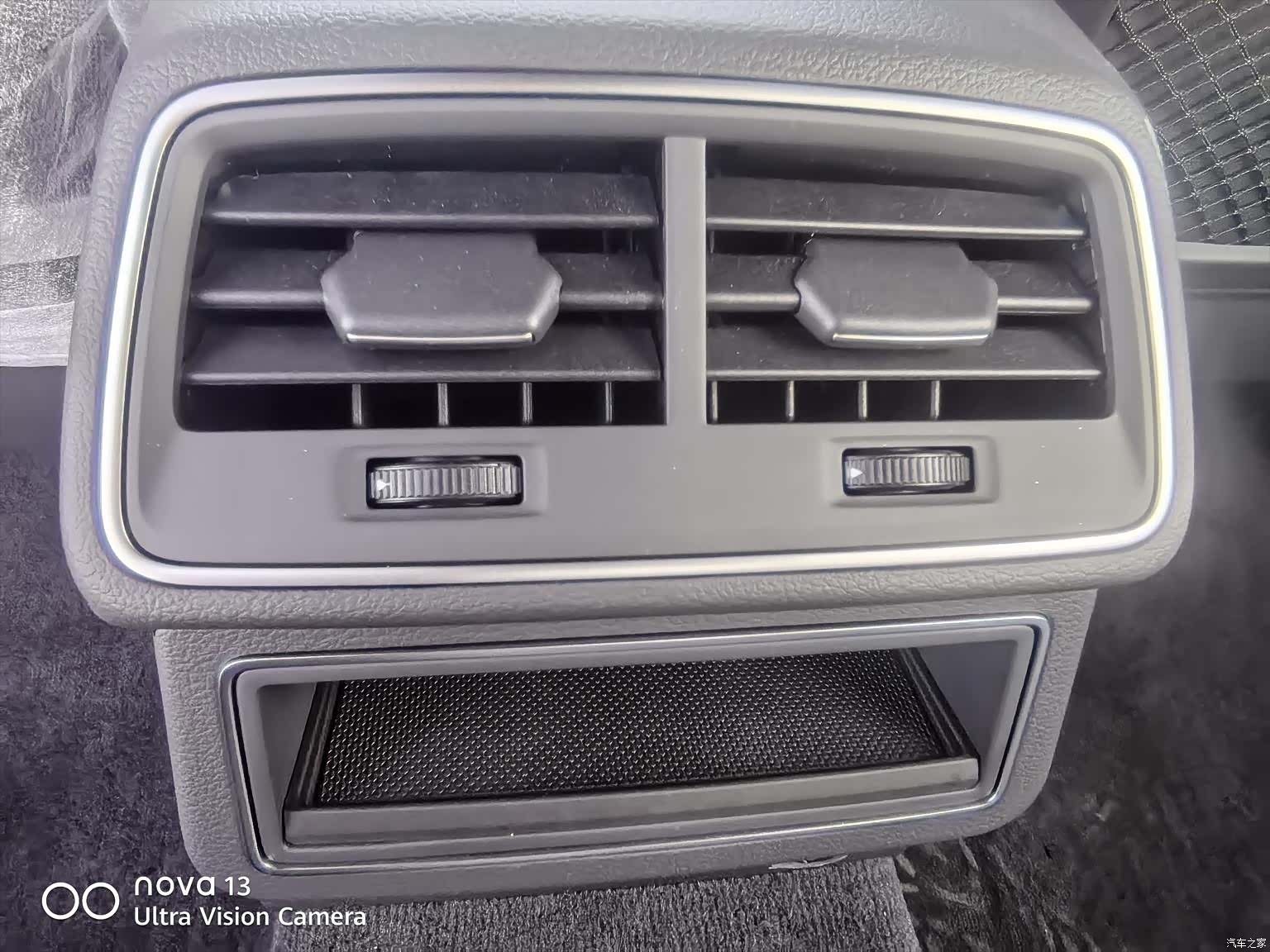 Audi A6L, 2025 10