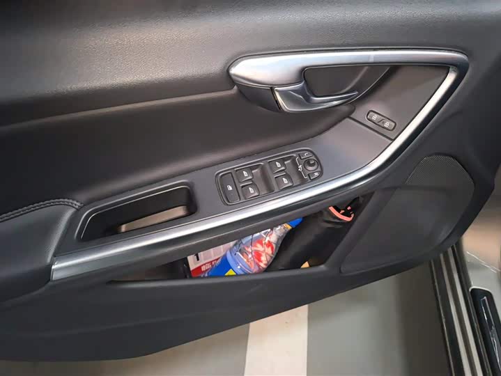 Volvo S60, 2015 года фото 8