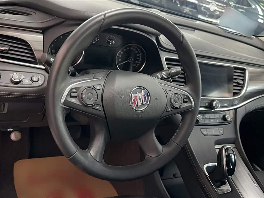 Buick LaCrosse 2022, фото 3