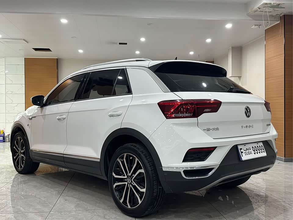 Volkswagen T-ROC exploring Songs