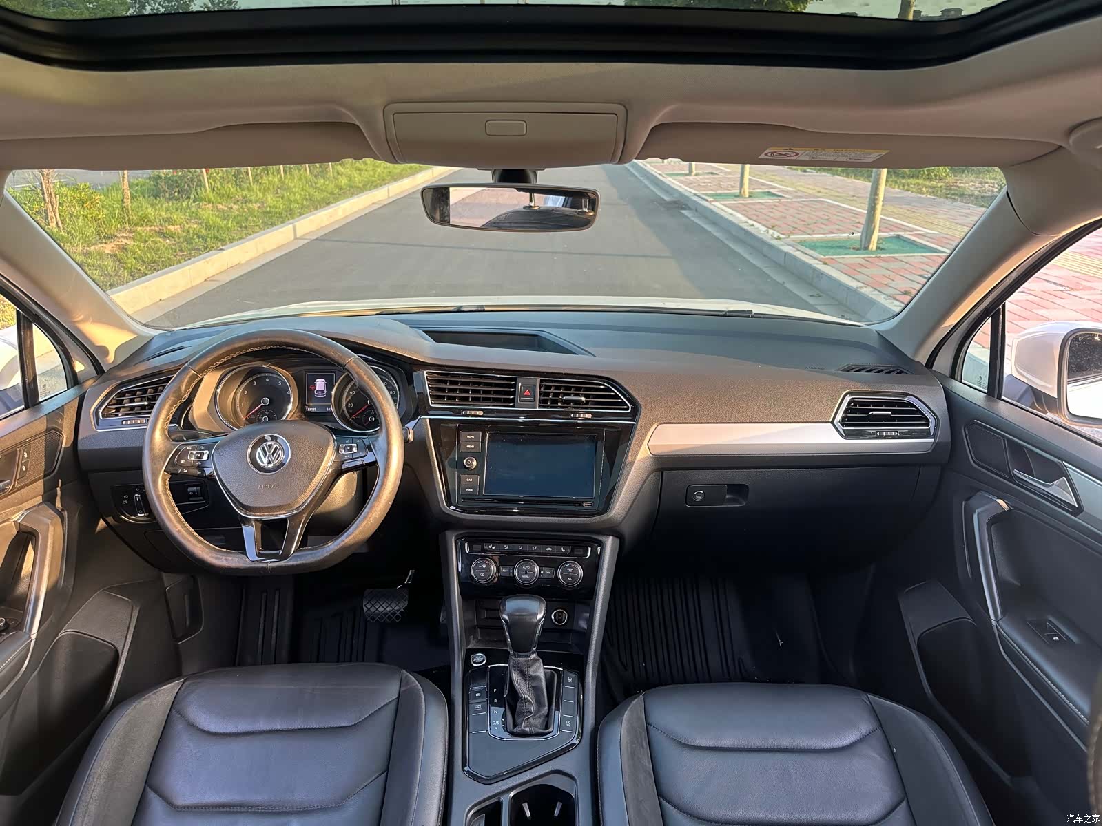 Volkswagen Tiguan L, 2019 14