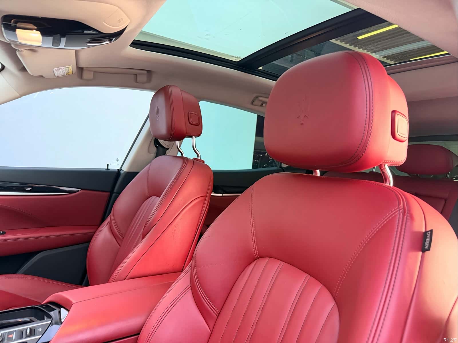 Maserati Levante, 2018 9