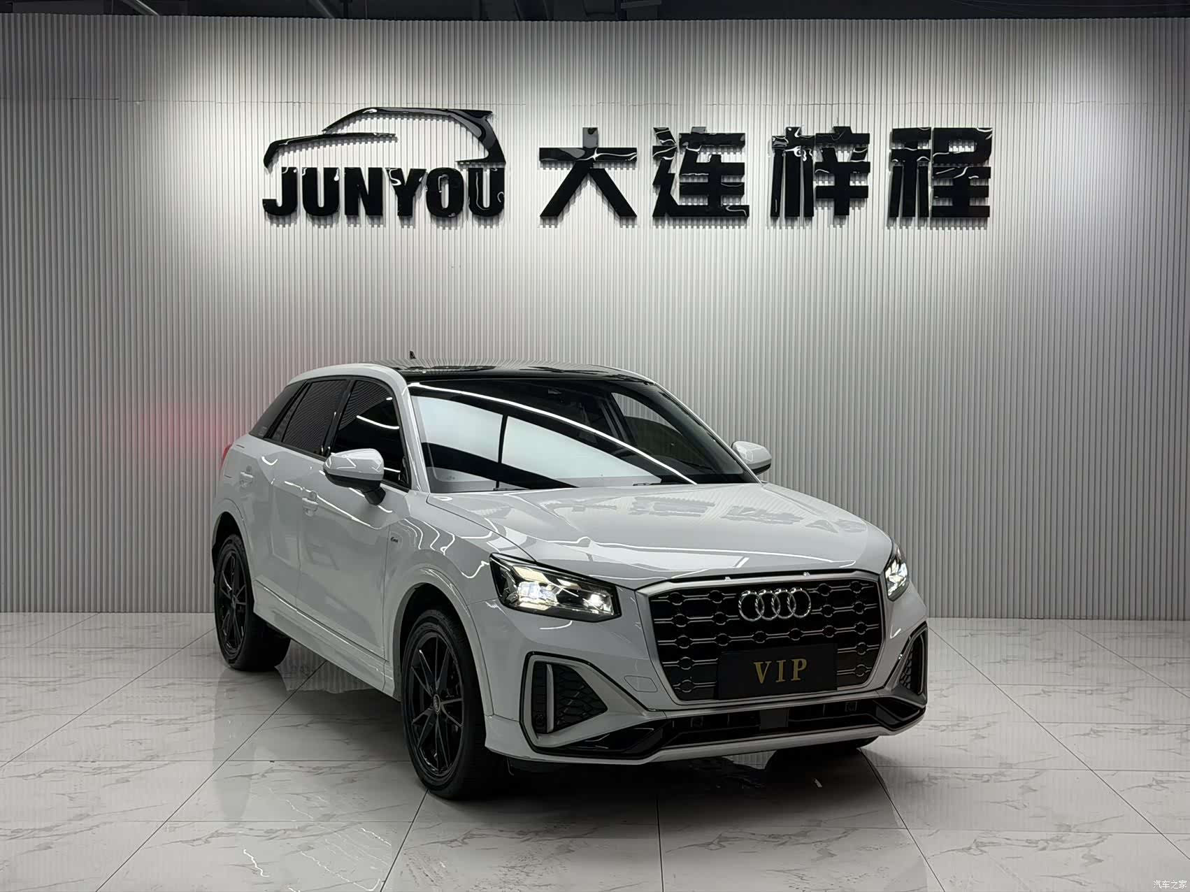 Audi Q2L, 2023 3