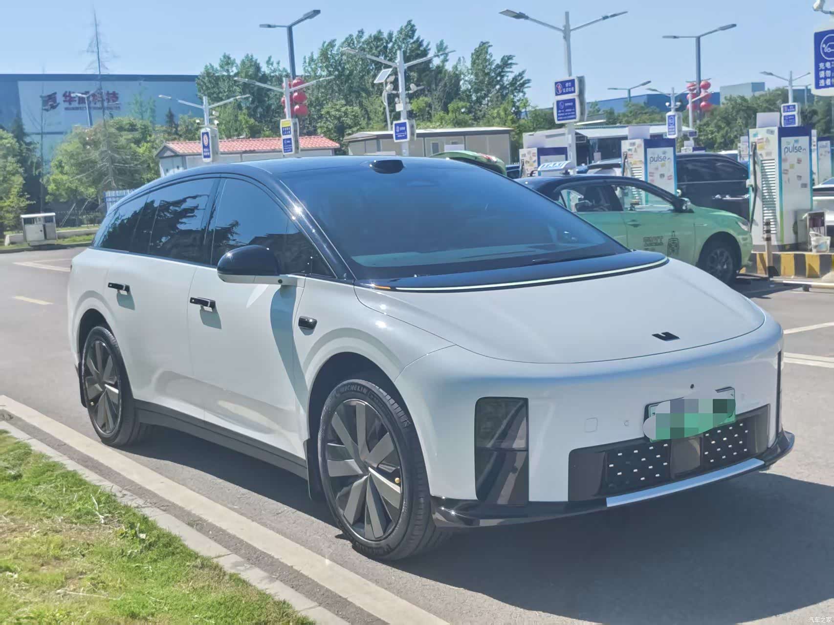 Li Auto i6, 2025 3
