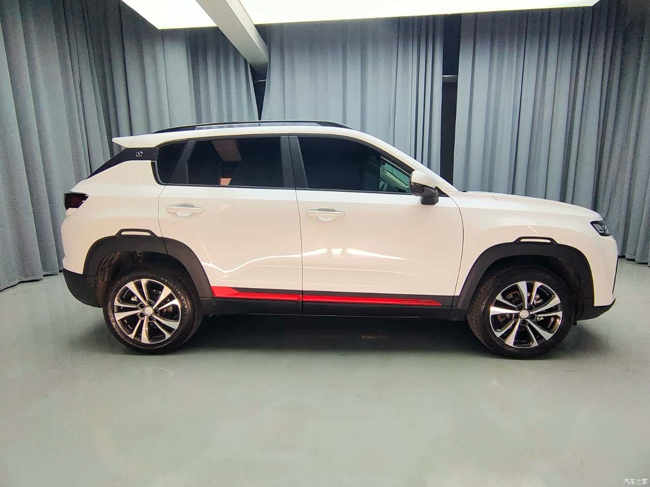 Changan CS35, 2023 все фото