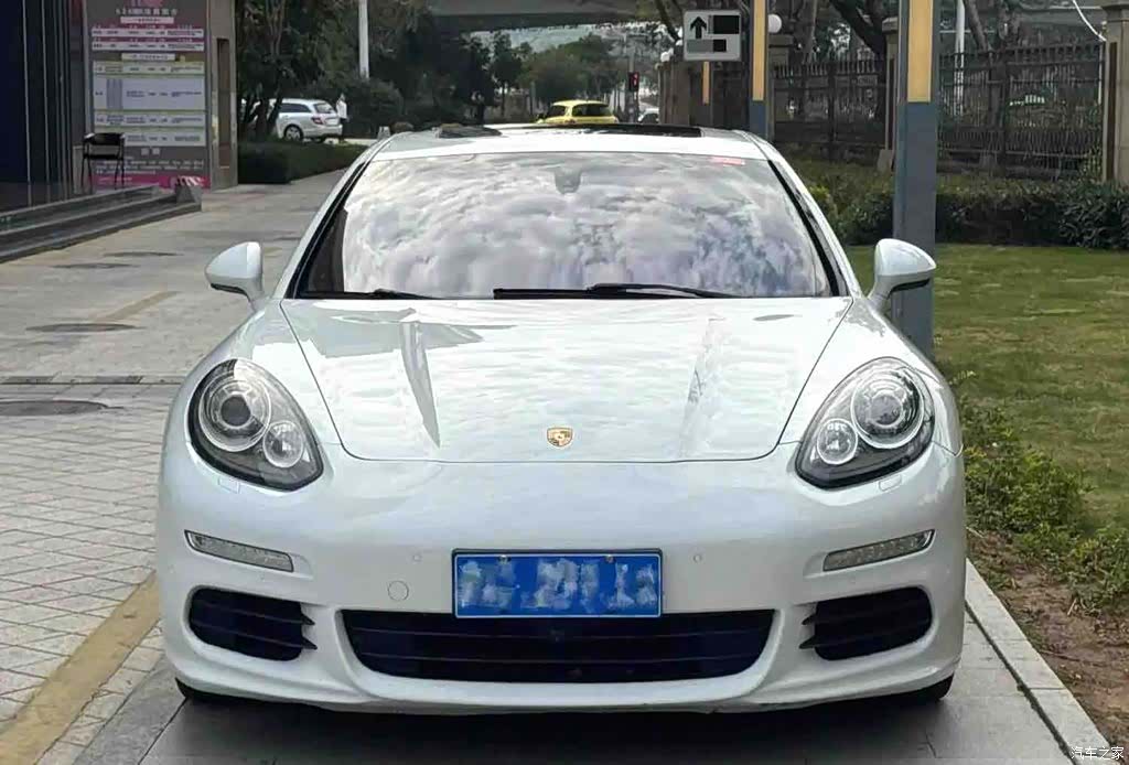 Porsche Panamera, 2014 2