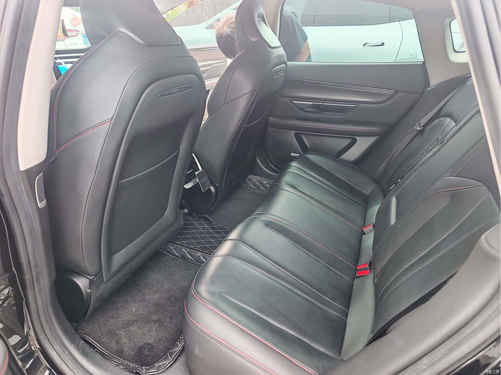 Xpeng P7, 2023 4