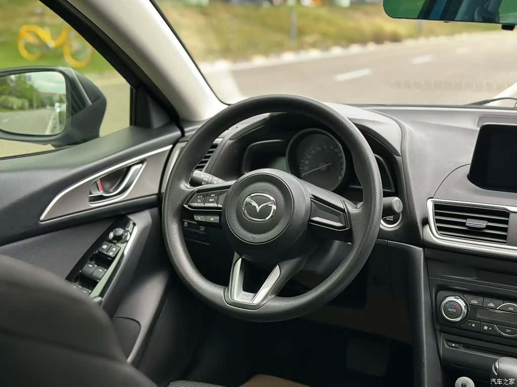 Mazda Mazda3, 2018 7