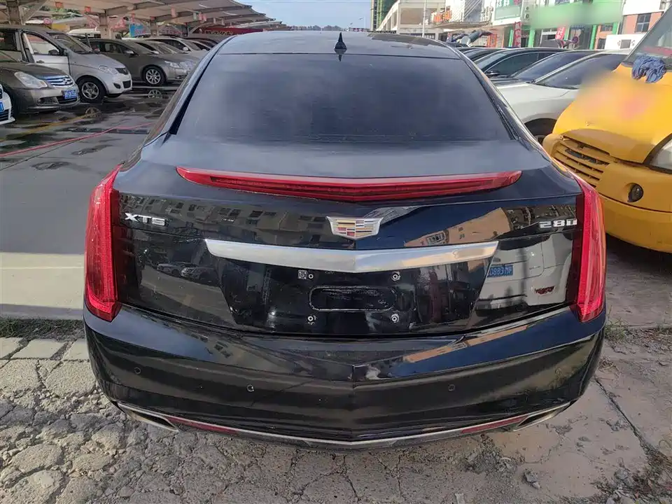 Cadillac XTS