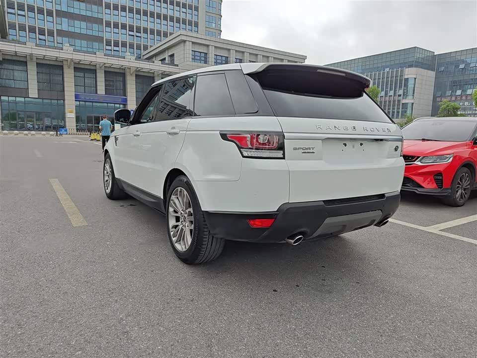 Land Rover Range Rover Sport Land Rover Range Rover Sport