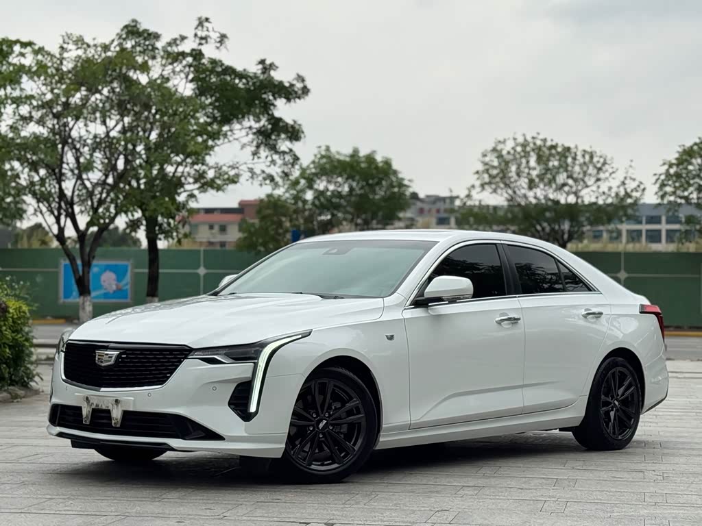 Cadillac CT4