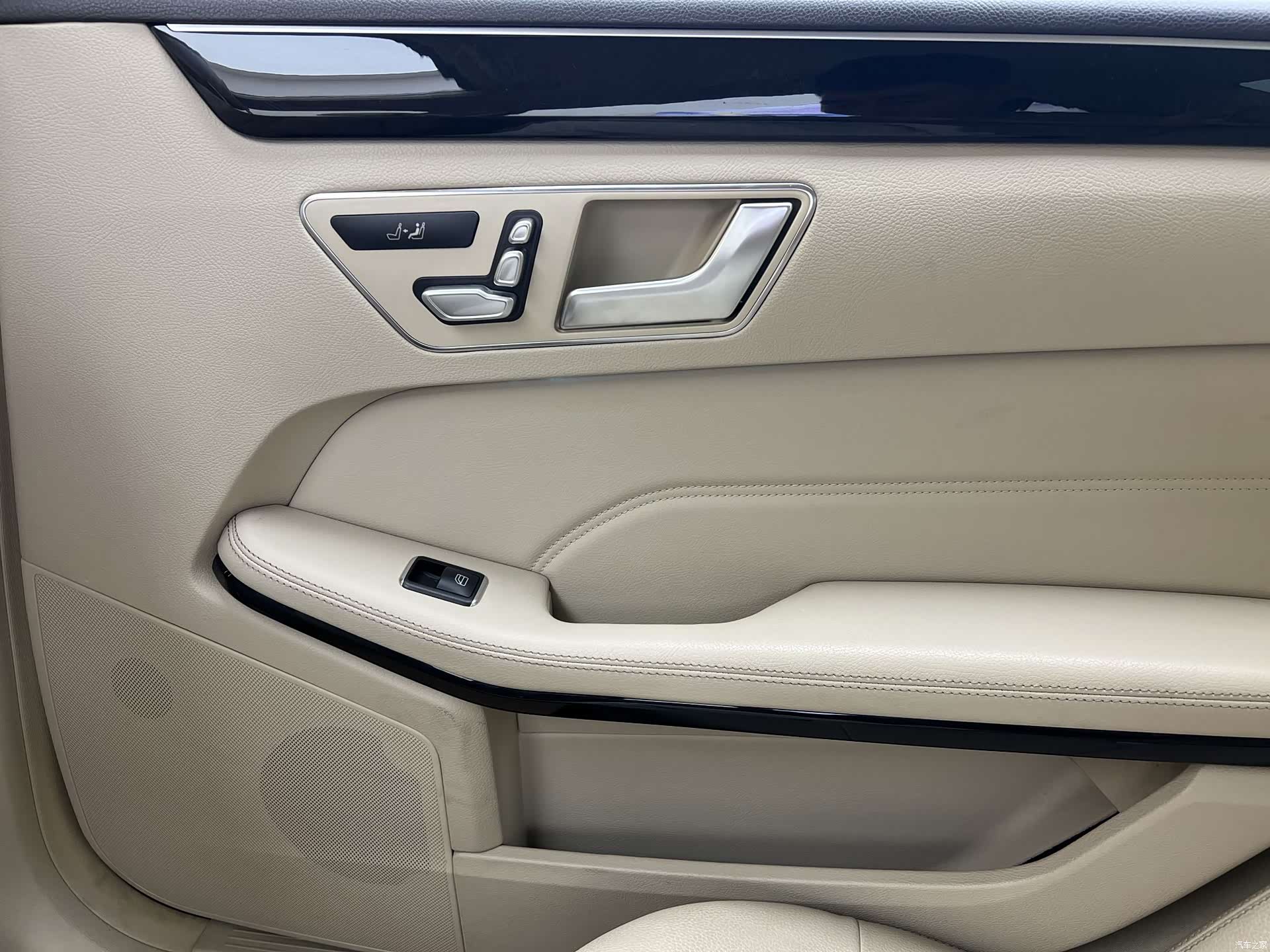 Mercedes-Benz E-Class, 2014 19