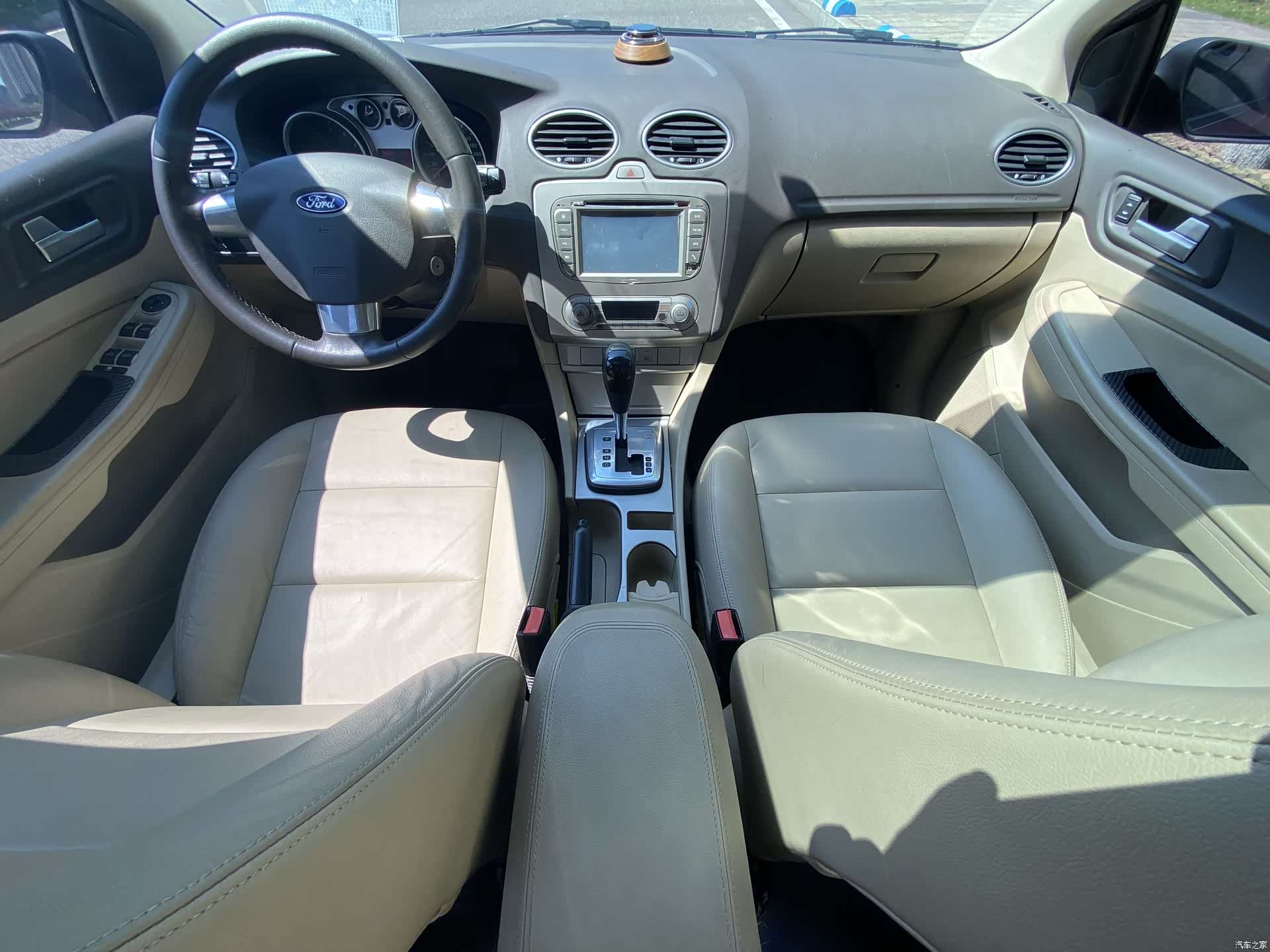 Ford Focus, 2014 19
