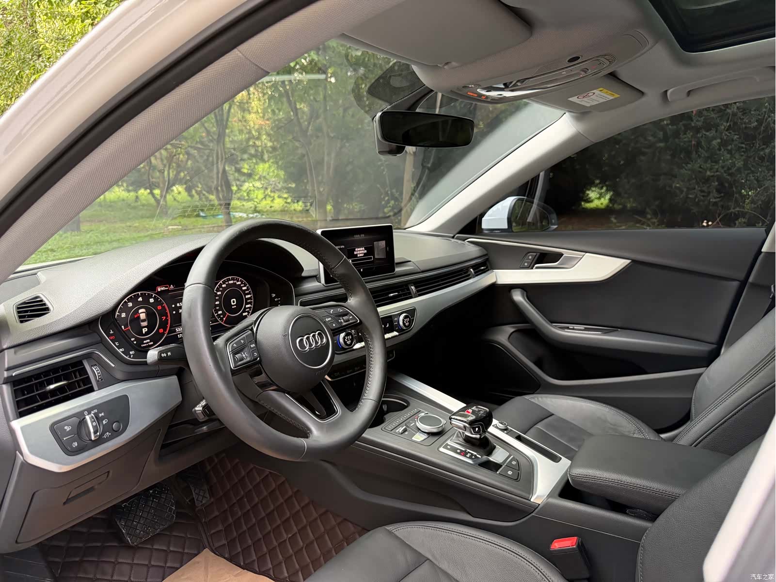 Audi A4L, 2019 6