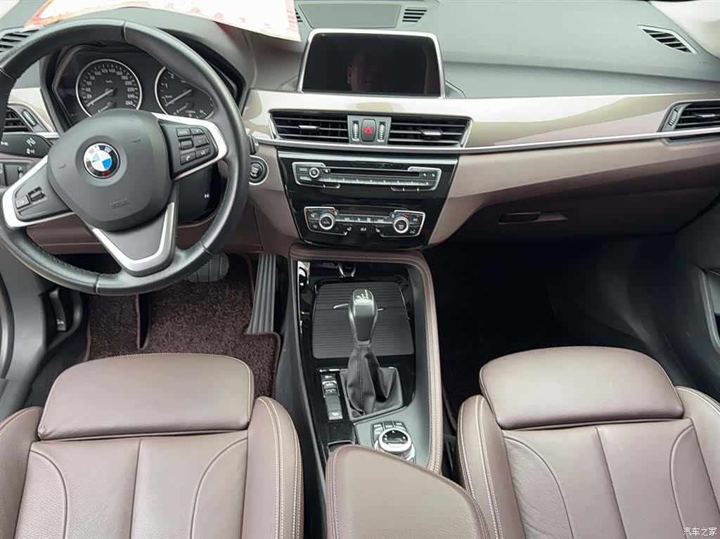 BMW X1, 2018 11